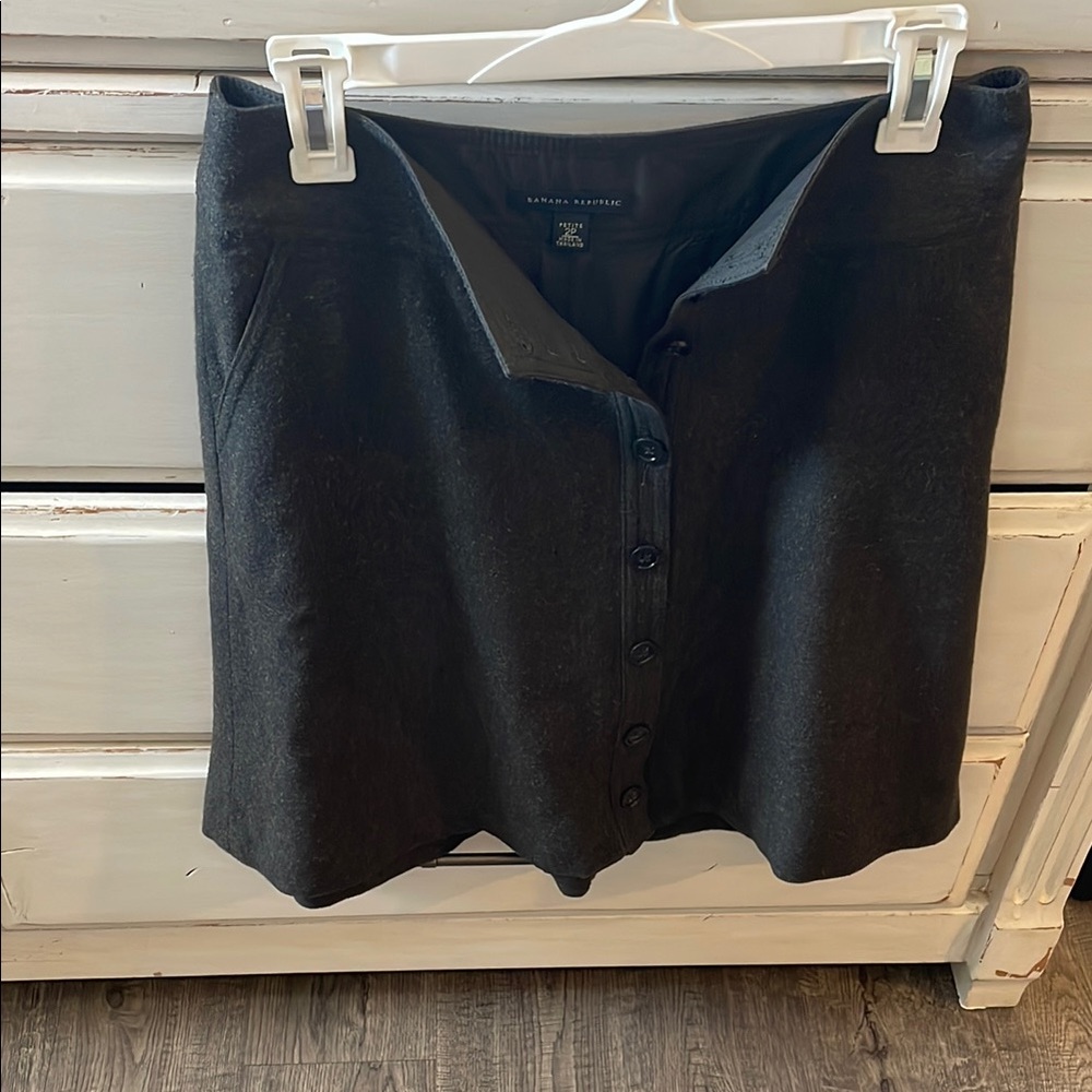 Banana Republic Wool Charcoal Button-Front Skirt